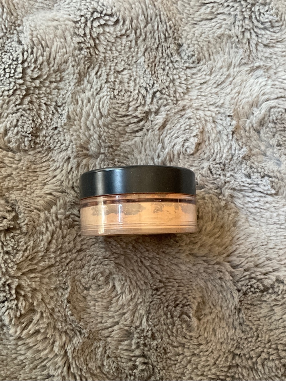 BareMinerals Loose Foundation Powder in Golden Tan